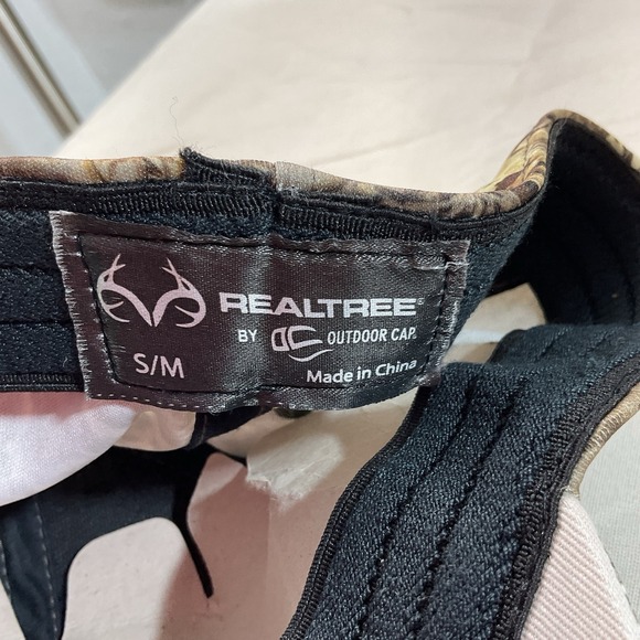 Realtree Stretch Fit Cami Hat $/M) Outdoor Hunting Cap - Picture 5 of 5